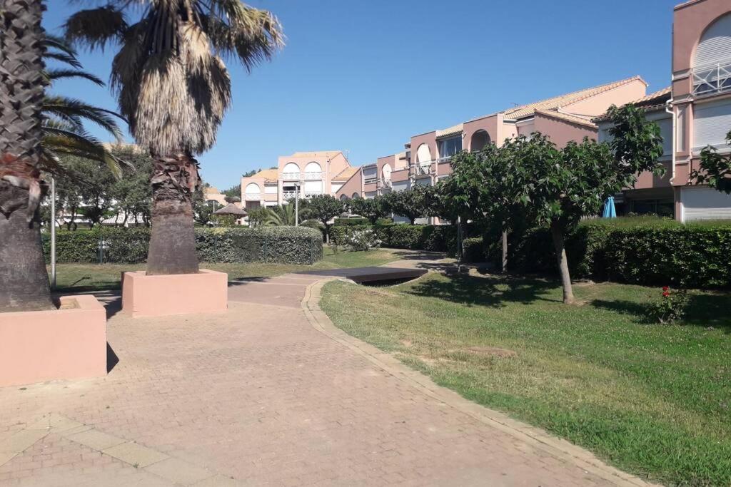 Nid Douillet F2, Clim, Jardin, Piscine, Parking, Plage 200 M Palavas Экстерьер фото